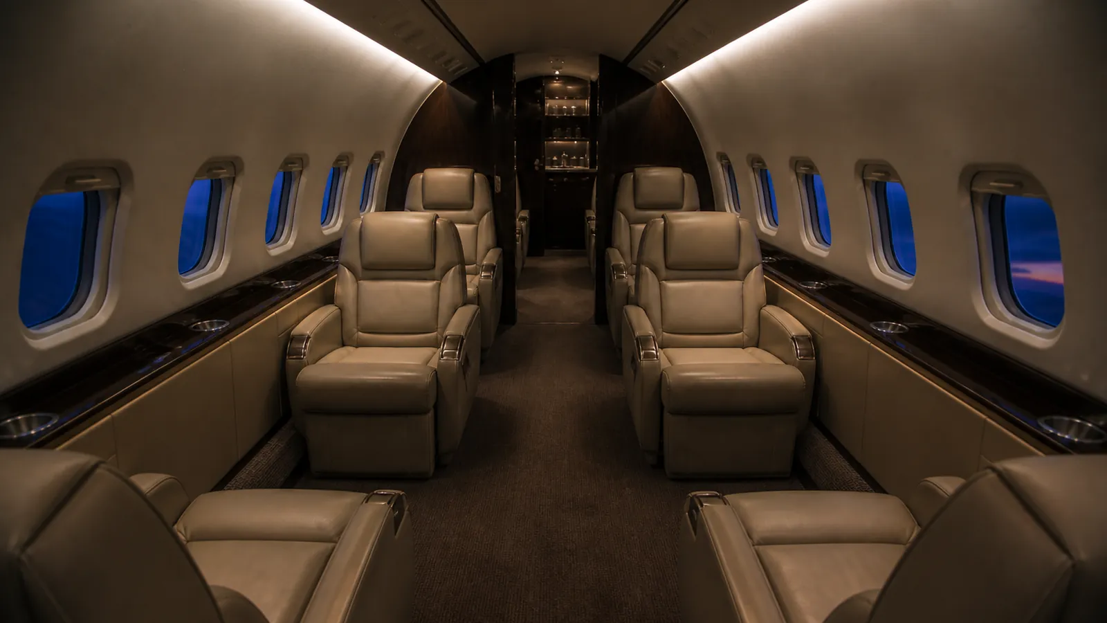 Learjet 60XR cabin